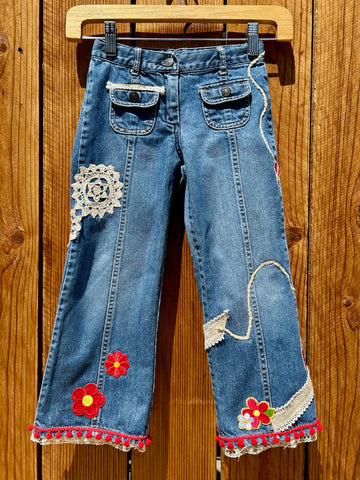 girls capri red love size 5