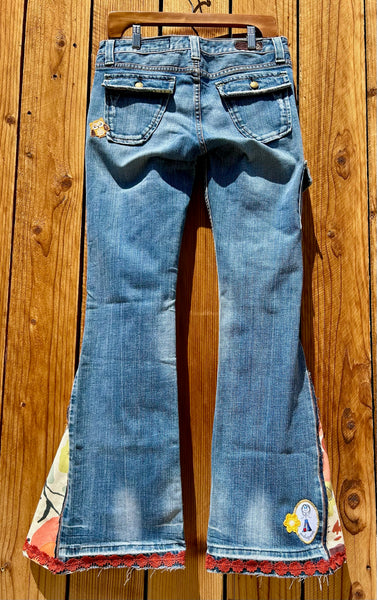Ladies Flare Yaso Size 9/10