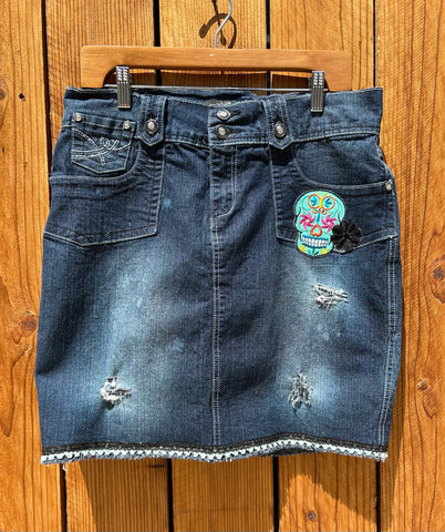 ladies skirt sugar skull Size 12