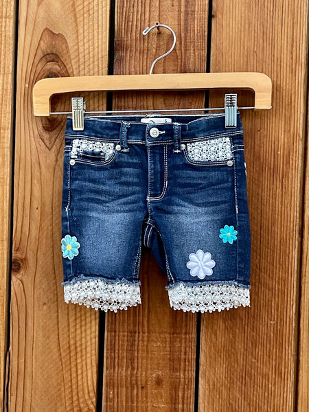 Girls Shorts white lace and teal flowers Size 5