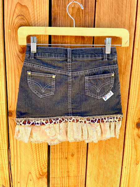 Girls Cheeta skirt size 10