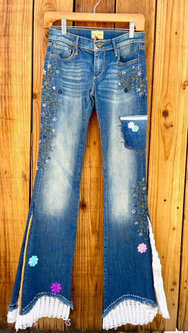 Ladies Flare purple flowers Size 24