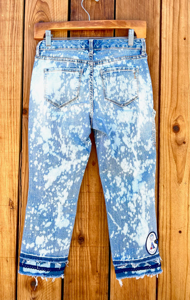ladies capris blue bees Size 2P