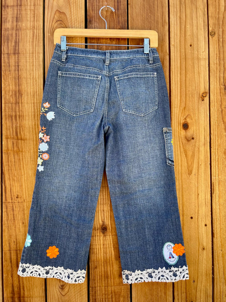 Ladies Capris orange stitch Size 4