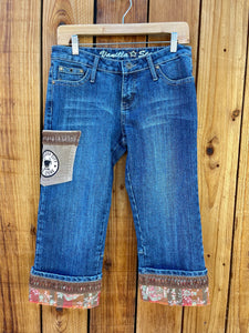Ladies Capri Boulder City patch Size 11