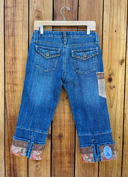 Ladies Capri Boulder City patch Size 11