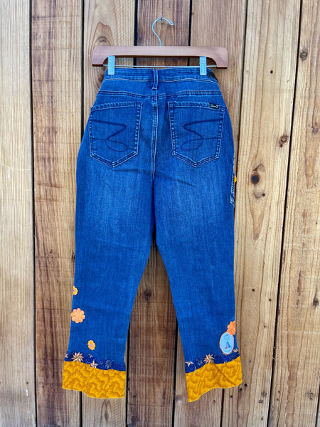 Ladies Capris orange/navy Size 12