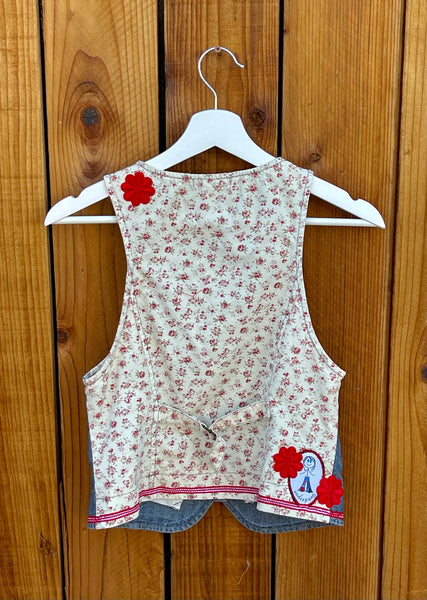 Ladies vest red Size M