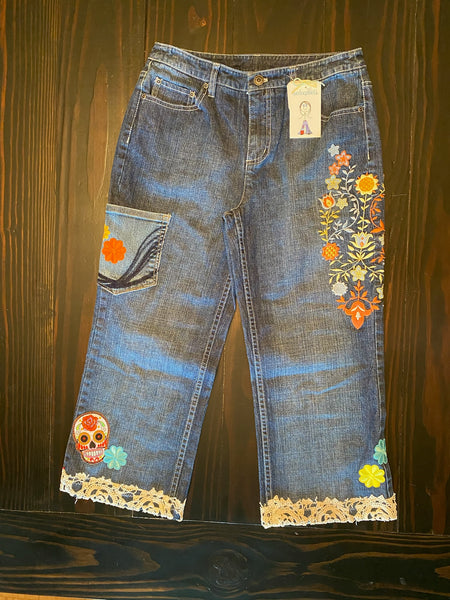 Ladies Capris orange stitch Size 4