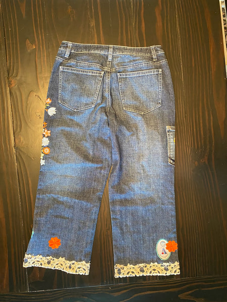 Ladies Capris orange stitch Size 4