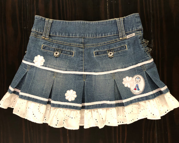 Ladies Skirt black and white size 29
